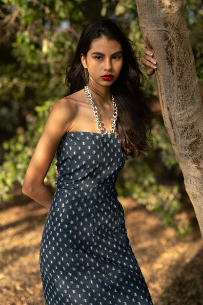 The Timeless Silhouette Dress